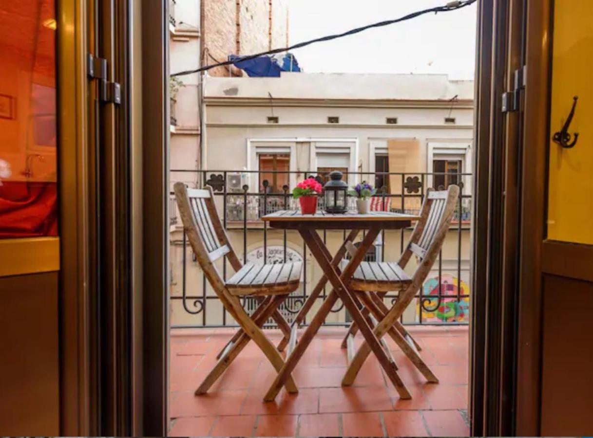 Ramblasrentals Cozy Renovated 2Br With Balcony Lift 20M Rambla - Parking - Wifi Barcelona Eksteriør billede