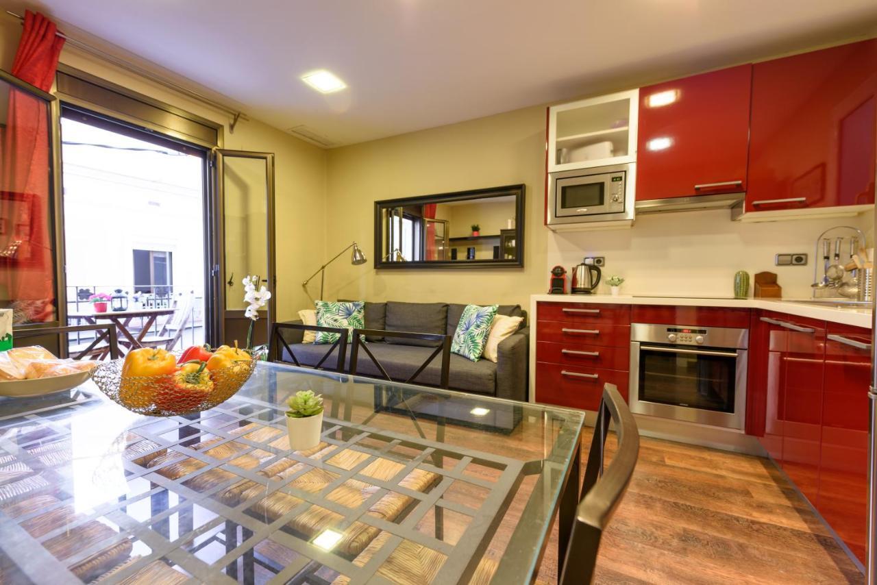 Ramblasrentals Cozy Renovated 2Br With Balcony Lift 20M Rambla - Parking - Wifi Barcelona Eksteriør billede